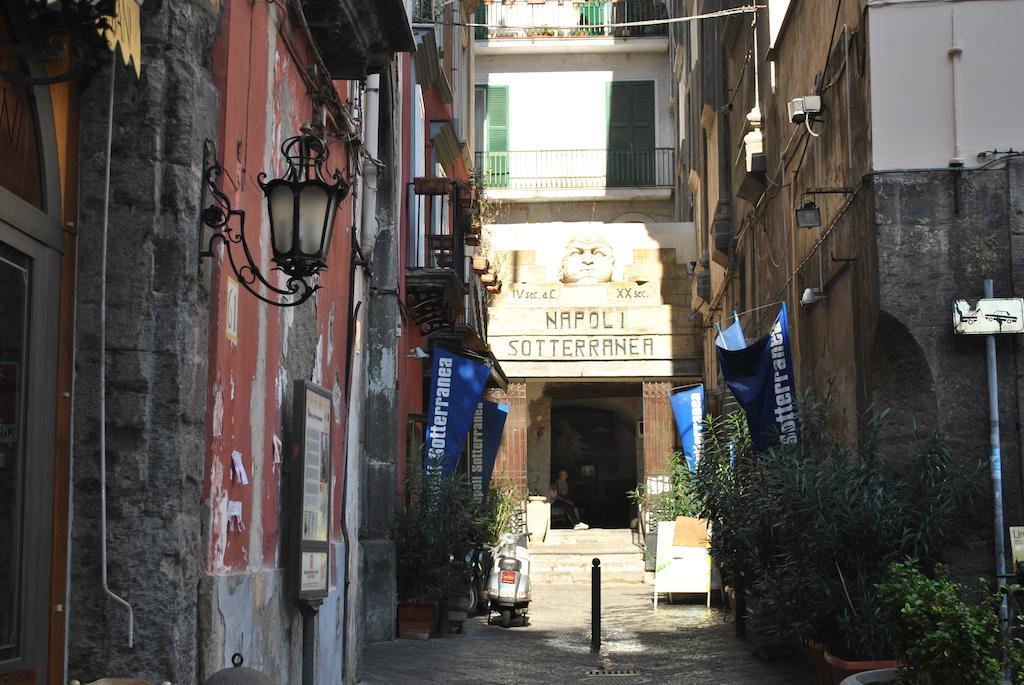 Bed & Breakfast A Castel Capuano Neapel Exterior foto